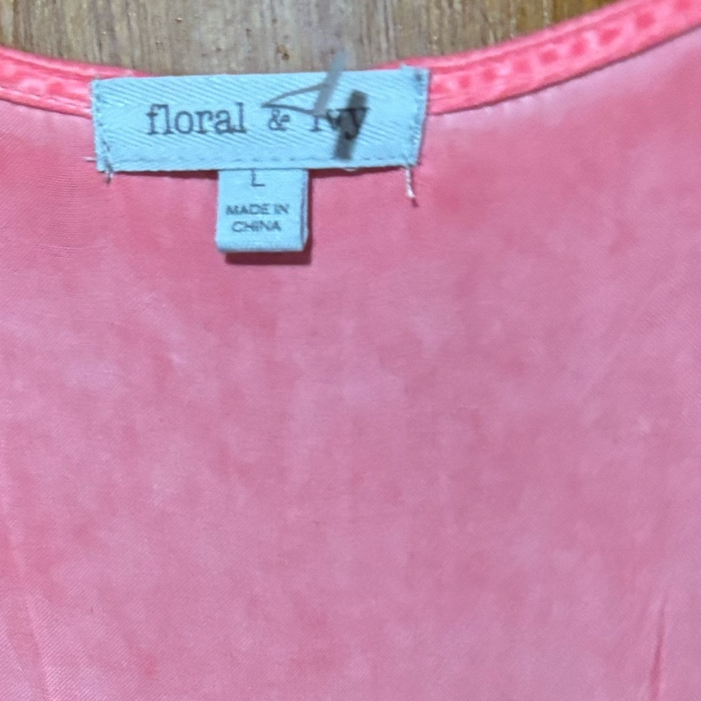 Floral and ivy Barbie pink large ruffles cinched top long flare sleeves vacation - Picture 3 of 10